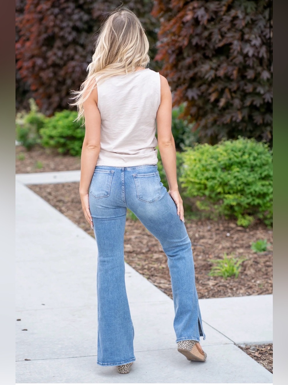 RISEN JEANS ISABELLA HIGH RISE PULL ON FLARE SIZE SMALL RAW HEM - Picture 2 of 14